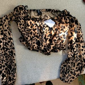 NWT Windsor Cheetah Top 🖤